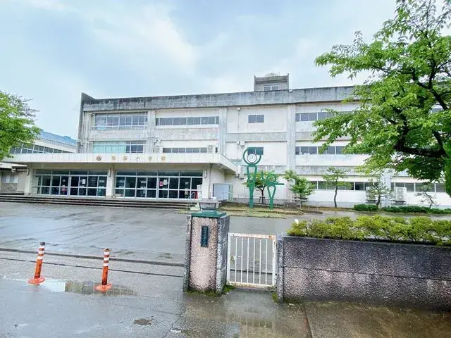 4LDK
福井市
福井县 (28)