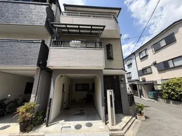 Akiya in Osaka
