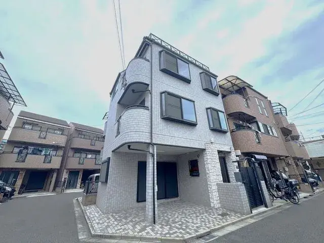 Akiya in Osaka
