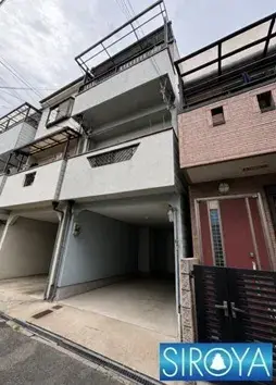 Akiya in Osaka