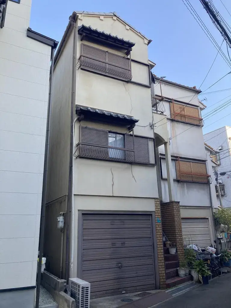 Akiya in Osaka