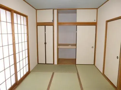 4LDK
Ciudad de Sagamihara
Prefectura de Kanagawa (10)