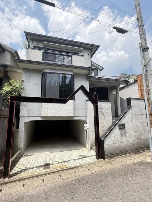 Akiya in 向日市