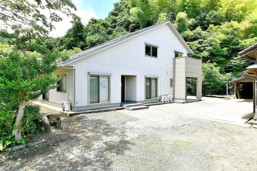 Akiya in 新潟市西蒲区