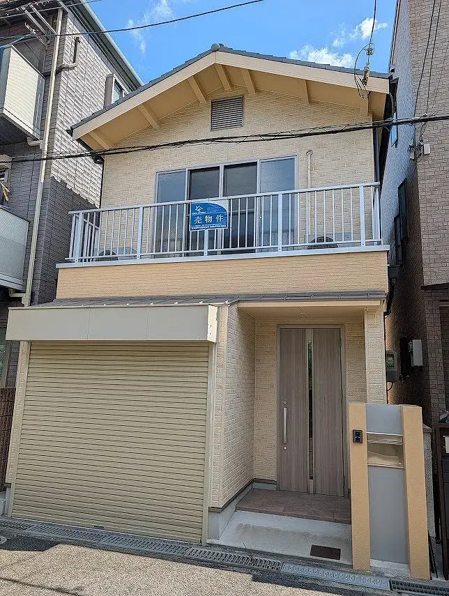 Akiya in Osaka