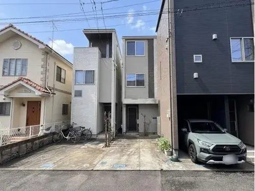 Akiya in سايتاما