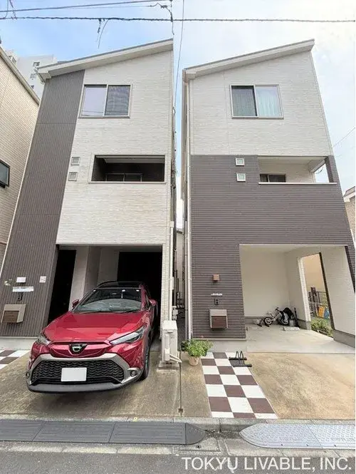 Akiya in Tokyo