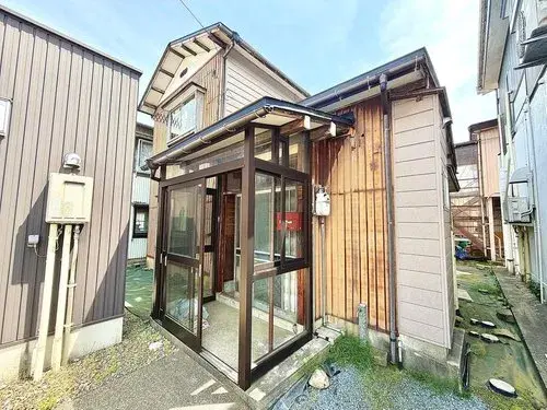 Akiya in Niigata