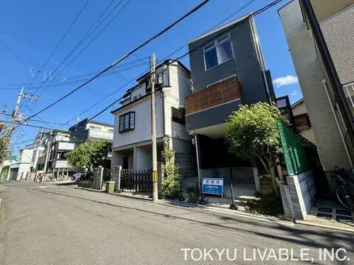 Akiya in Osaka