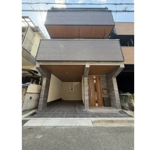 Akiya in Osaka