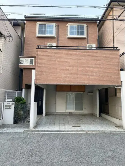 Akiya in Osaka