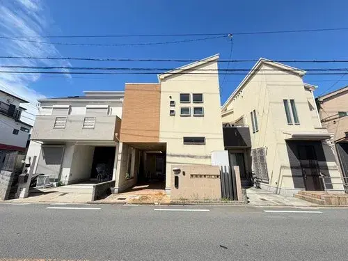 Akiya in Osaka