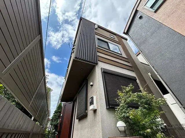 Akiya in تشيبا