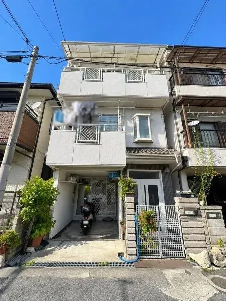Akiya in Osaka