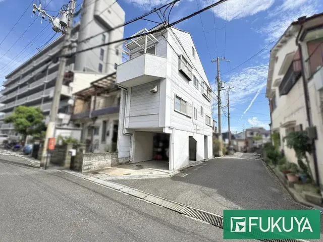 Akiya in Osaka