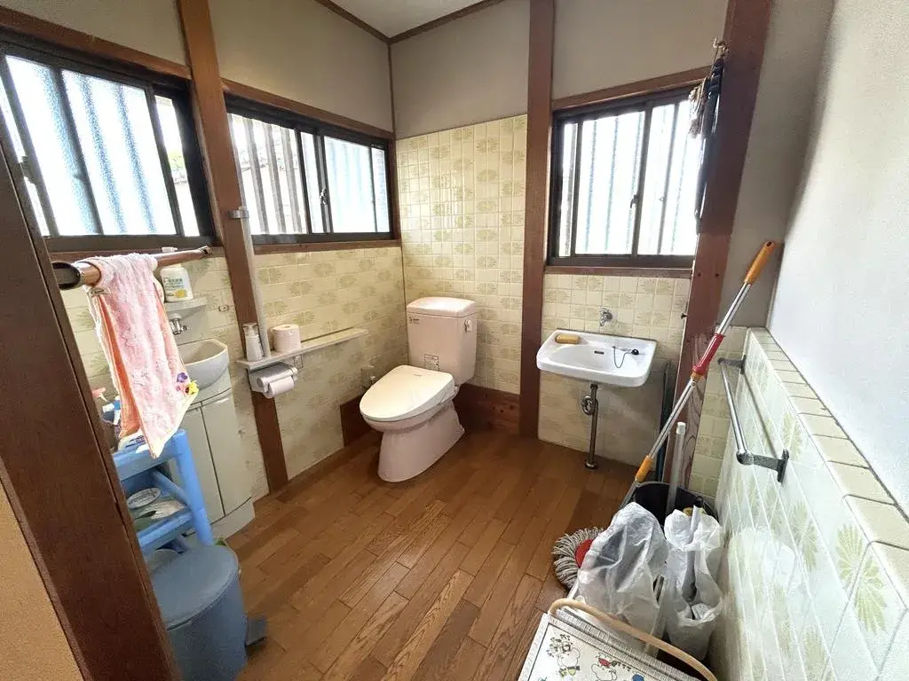 8DK Property Tsuyama City Okayama Prefecture (11)