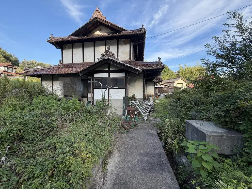 6LDK Property Mihara City Hiroshima Prefecture (2)