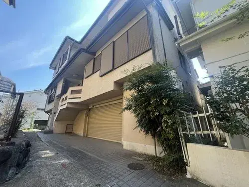 Akiya in كاناغاوا