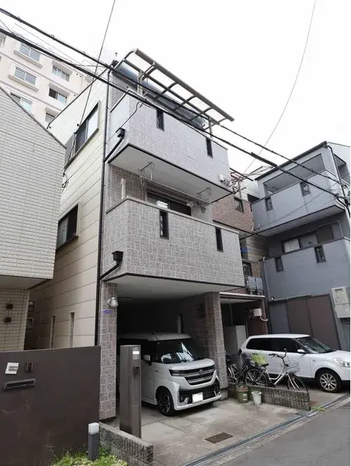 Akiya in Osaka