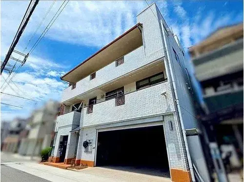 Akiya in Osaka