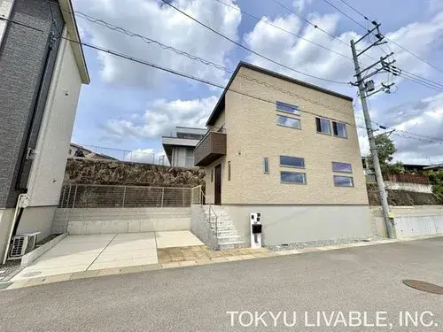 Akiya in Osaka