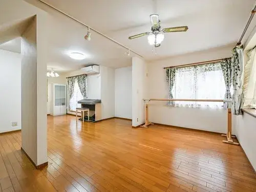7LDK+S Property Suita City Osaka Prefecture (11)