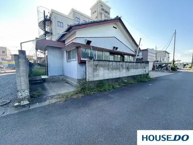 Akiya in توتشيغي