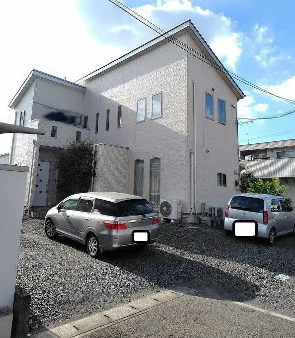 Akiya in غونما