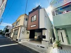 Akiya in Tokyo
