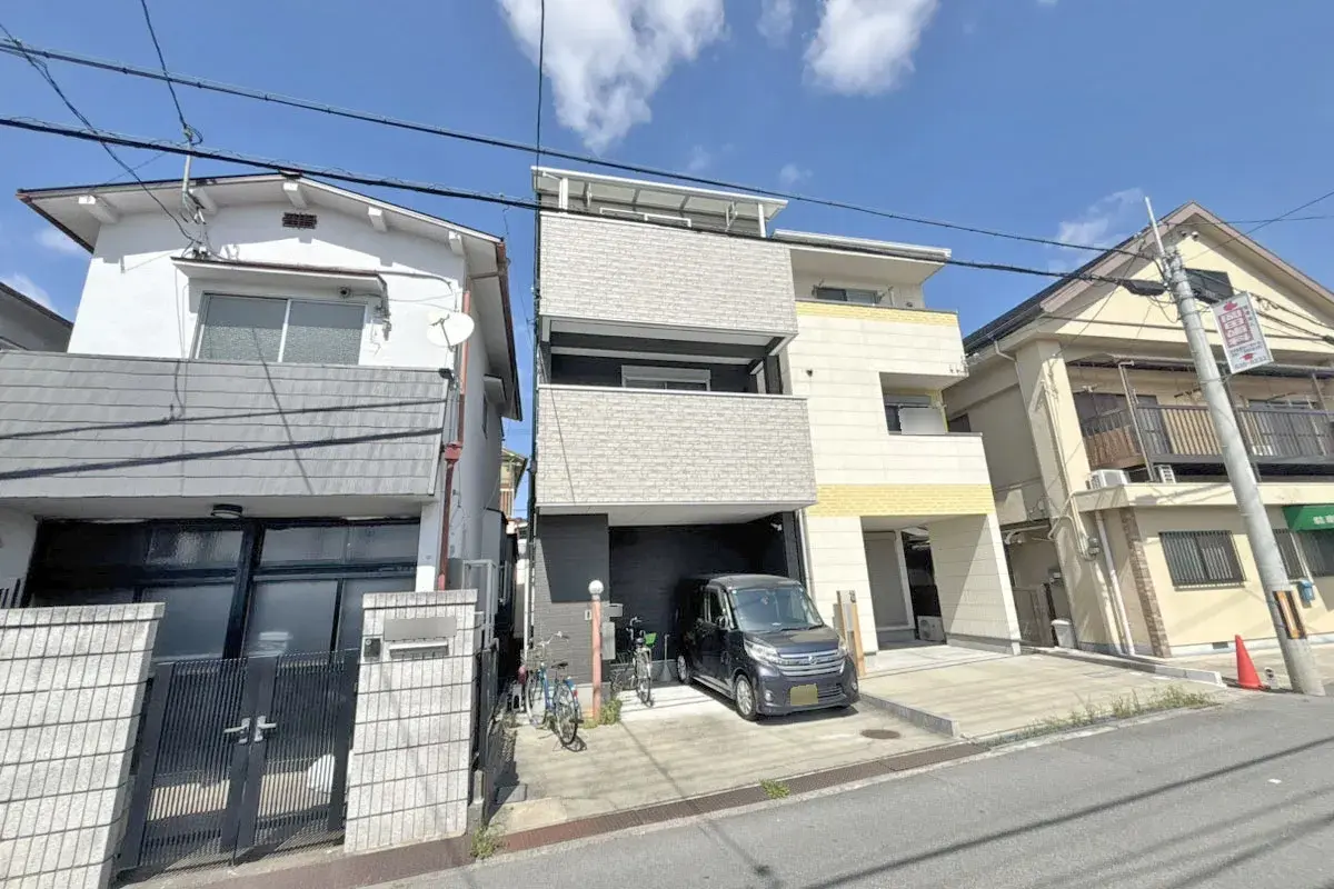 Akiya in Osaka
