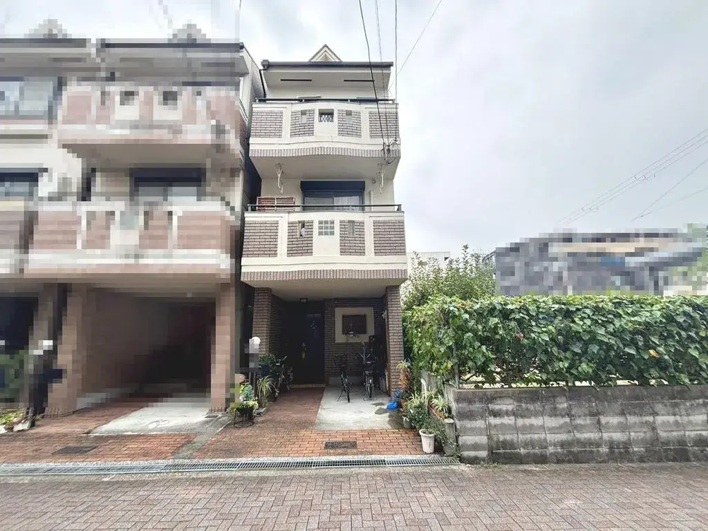 Propriété 5LDK
Arrondissement de Sumiyoshi, Ville d'Osaka
Préfecture d'Osaka (2)