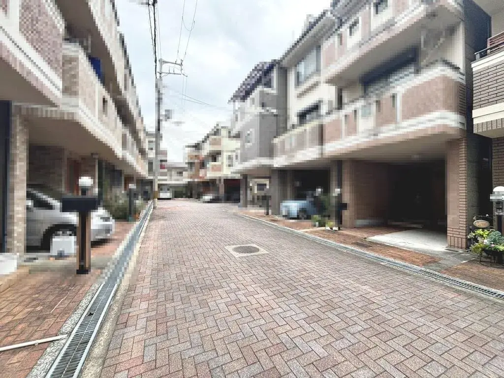 Propriété 5LDK
Arrondissement de Sumiyoshi, Ville d'Osaka
Préfecture d'Osaka (18)