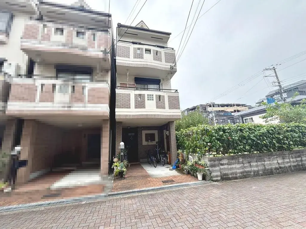 Propriété 5LDK
Arrondissement de Sumiyoshi, Ville d'Osaka
Préfecture d'Osaka (4)