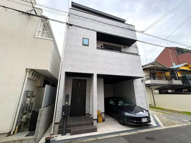 Akiya in Osaka