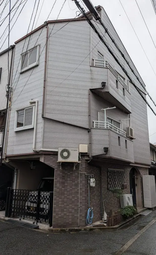 Akiya in Osaka