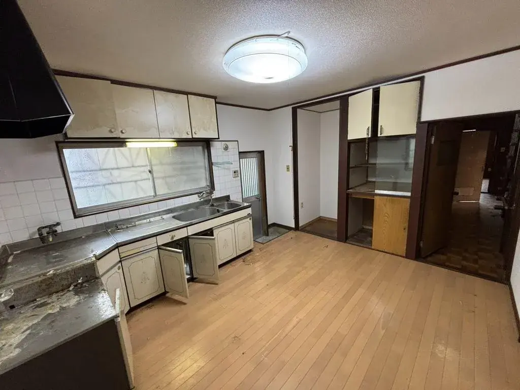 6DK Property Kishiwada City Osaka Prefecture (6)