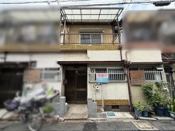Akiya in Osaka