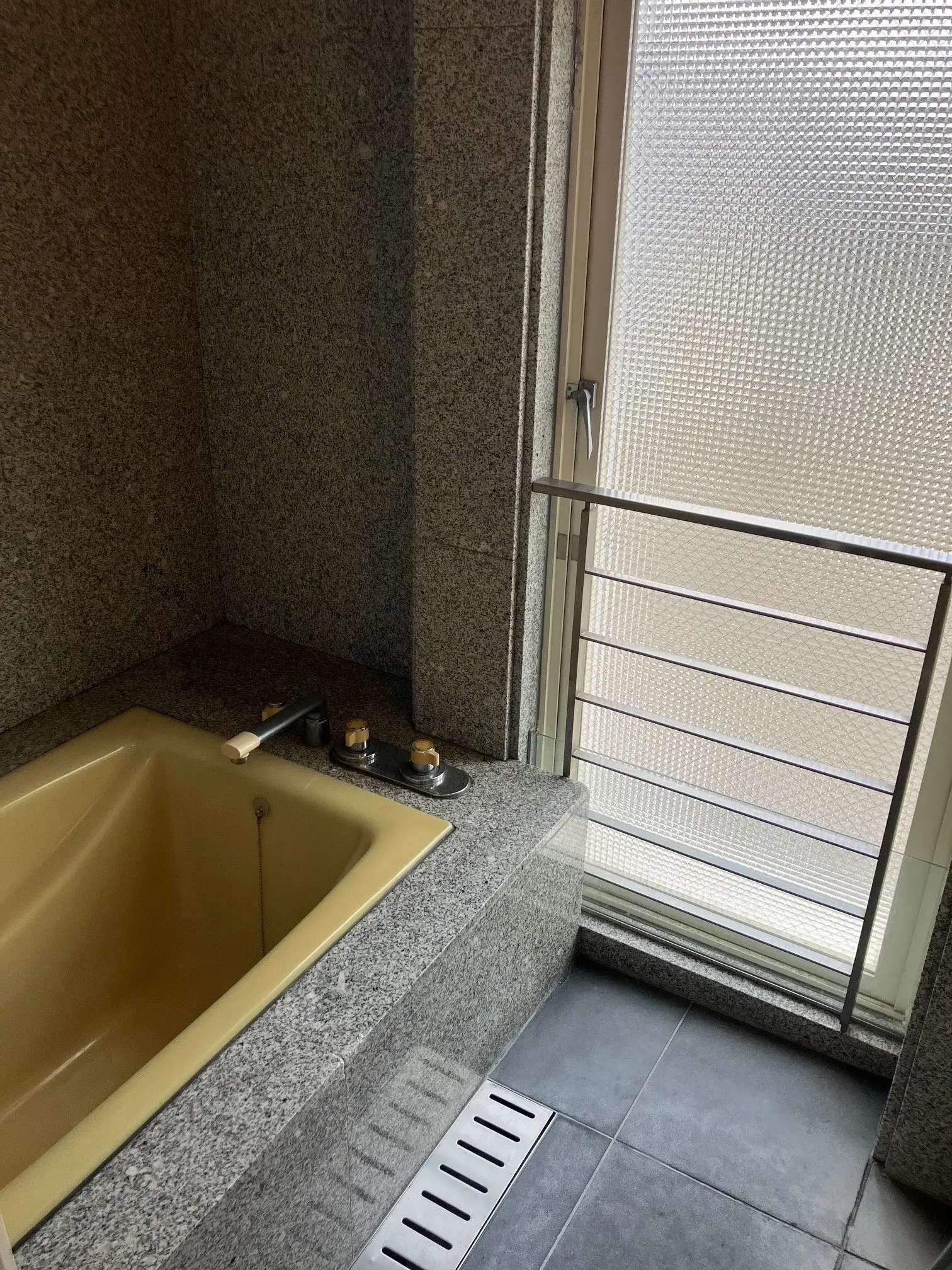 2LDK Matsuyama City Ehime Prefecture (9)