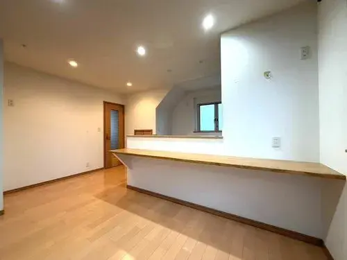 Inmueble 2LDK+S
Konan-ku, Ciudad de Yokohama
Prefectura de Kanagawa (15)