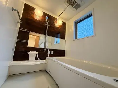 Inmueble 2LDK+S
Konan-ku, Ciudad de Yokohama
Prefectura de Kanagawa (18)