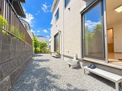 Inmueble 2LDK+S
Konan-ku, Ciudad de Yokohama
Prefectura de Kanagawa (3)