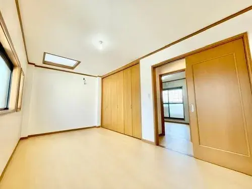三室两厅一厨
东大阪市
大阪府 (10)