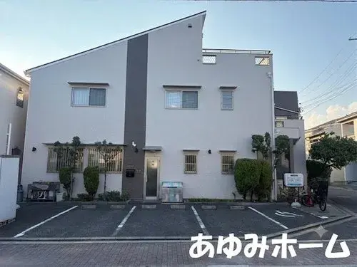 Akiya in Osaka
