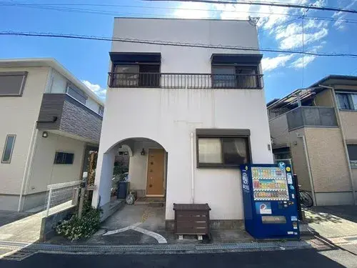Akiya in Osaka