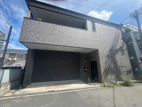 Akiya in Osaka