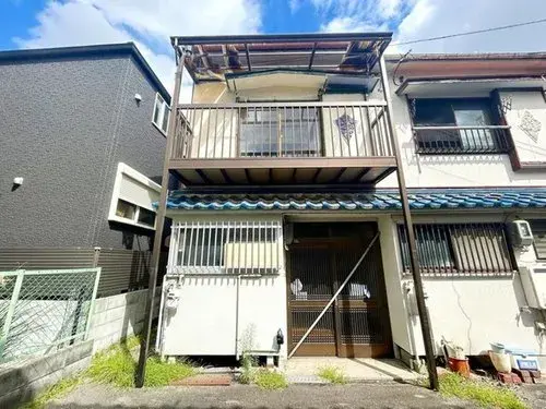 Akiya in Osaka