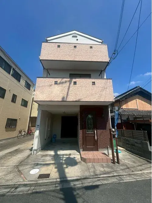 Akiya in Osaka