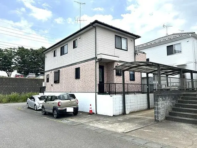 Akiya in إيباراكي