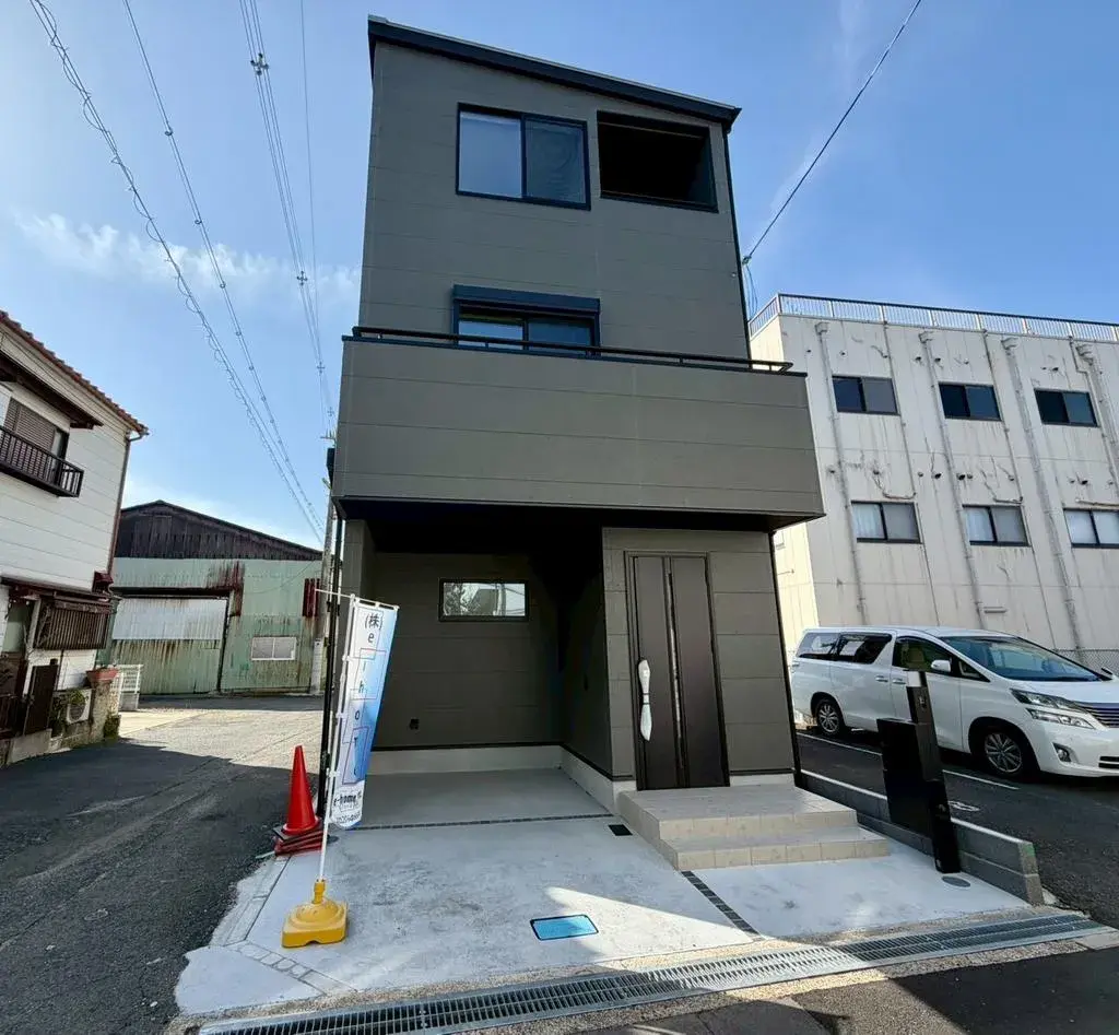 Akiya in Osaka