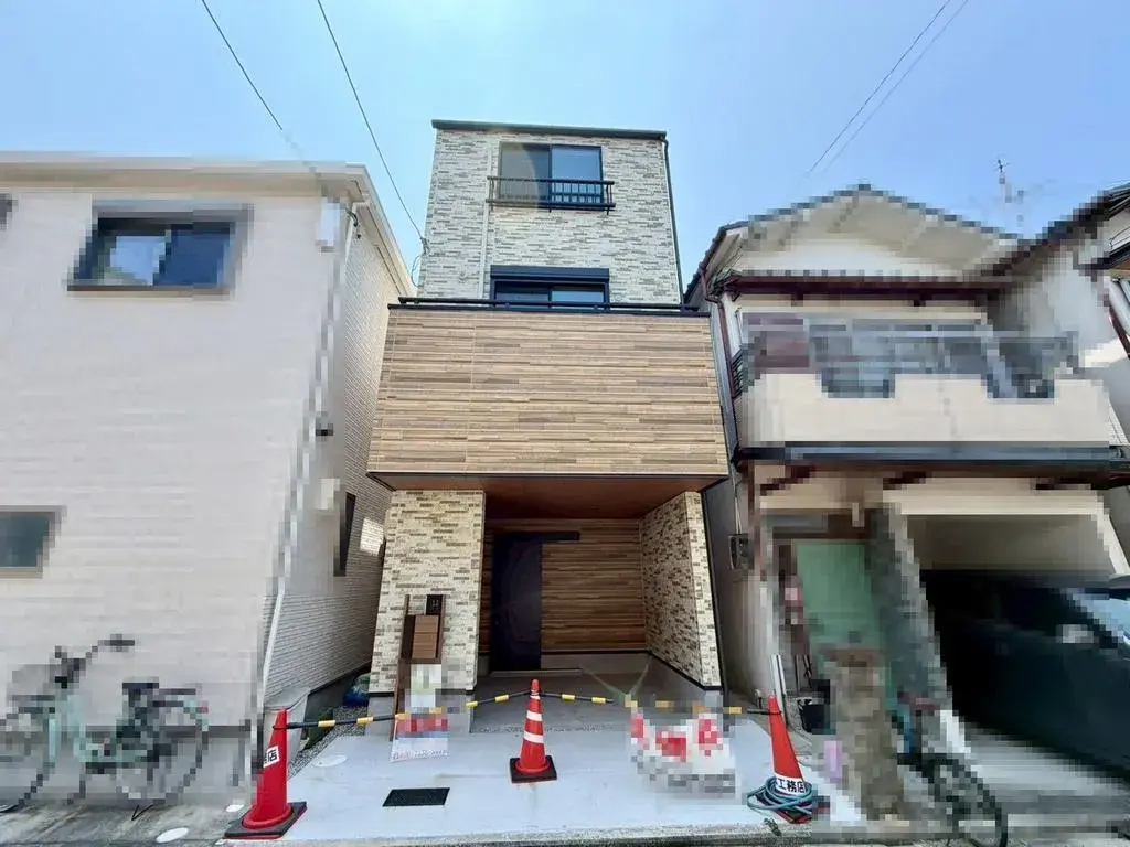 Akiya in Osaka